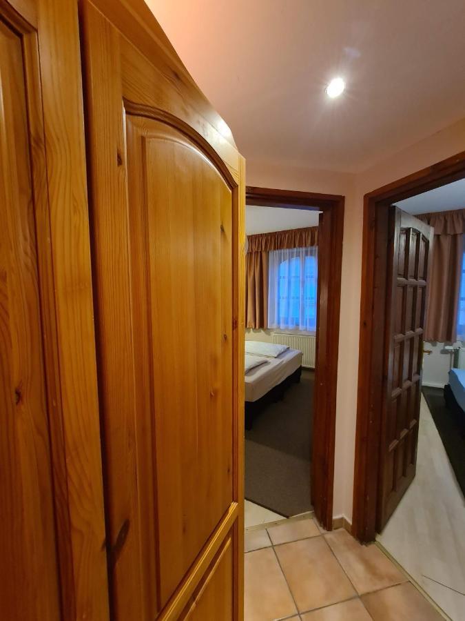 Palantir Panzio Bed & Breakfast Miskolc Luaran gambar