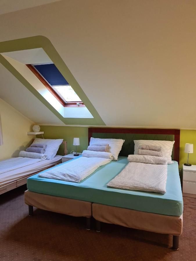 Palantir Panzio Bed & Breakfast Miskolc Luaran gambar