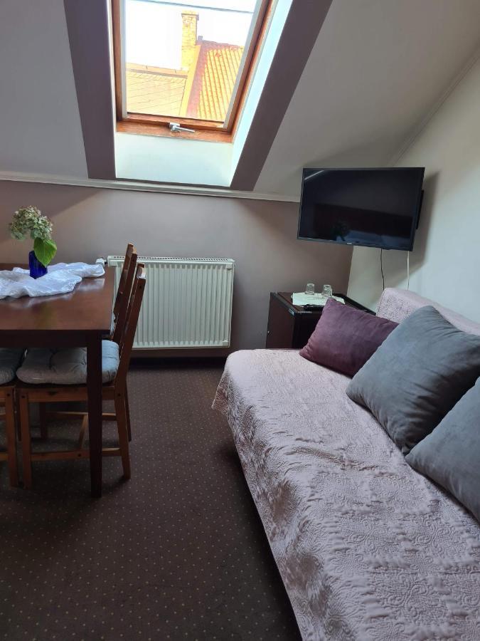 Palantir Panzio Bed & Breakfast Miskolc Luaran gambar