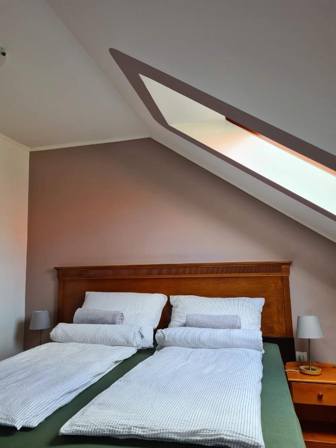 Palantir Panzio Bed & Breakfast Miskolc Luaran gambar