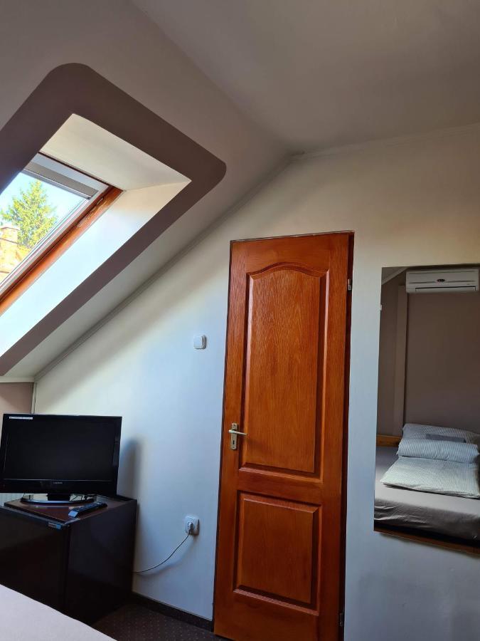 Palantir Panzio Bed & Breakfast Miskolc Luaran gambar