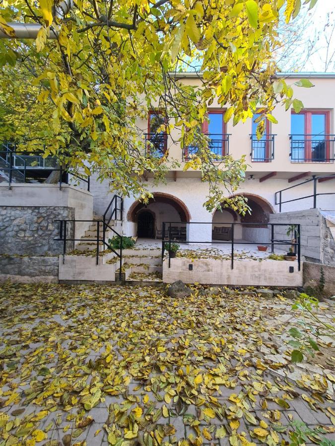 Palantir Panzio Bed & Breakfast Miskolc Luaran gambar