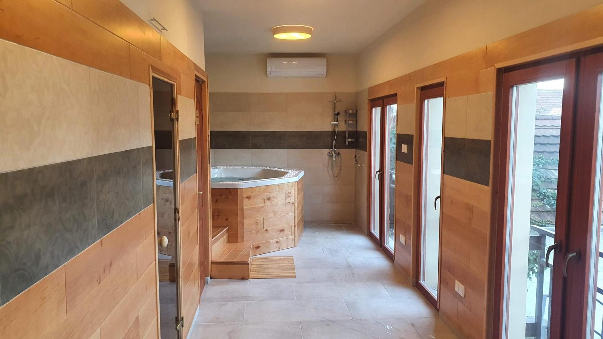 Palantir Panzio Bed & Breakfast Miskolc Luaran gambar